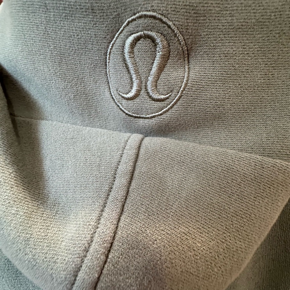 Lulu lemon sweatshirt XS - Picture 4 of 4